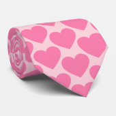 Cravate Rose sur les coeurs roses (Roulé)