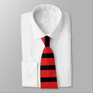 Cravate rouge et noire de rayure de rugby