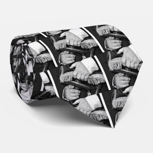 Cravate Rouleaux sacrés (Roulé)