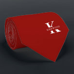 Cravate Ruby Red Elegant Monogramme   Nom | Deux Côtés<br><div class="desc">Une élégante cravate à deux côtés avec un monogramme blanc audacieux sur un arrière - plan rouge rubis profond. En plus de ce monogramme est inscrit votre prénom ou nom de famille dans toutes les capitales. Si vous préférez un look plus audacieux pour le nom personnel à l'intérieur de la...</div>