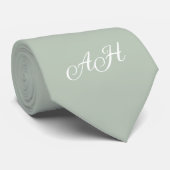 Cravate Sage Green Groomsmen initial Monogramme Monogramme (Roulé)