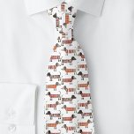 Cravate Saucisse Chien Dachshund Motif<br><div class="desc">Un motif de chien enivrant dachshund amusant sur un arrière - plan blanc. Idéal pour les amateurs de chiens et de chiens.</div>