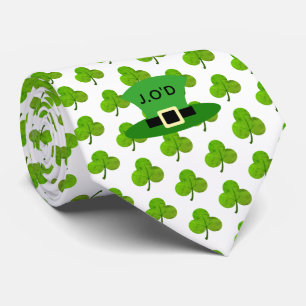 Cravate Shamrock et Casquette Stovepipe