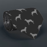 Cravate Silhouettes de race de chien de Beauceron Gris Mot<br><div class="desc">Ce cravate motif original de silhouettes Beauceron fait un grand cadeau pour les papas ! Disponible en différentes couleurs, cette cravate cool fait une déclaration pour tous ceux qui aiment la Beauce. Un cadeau génial pour le type qui porte une cravate pour les affaires, ou pour des événements spéciaux comme...</div>
