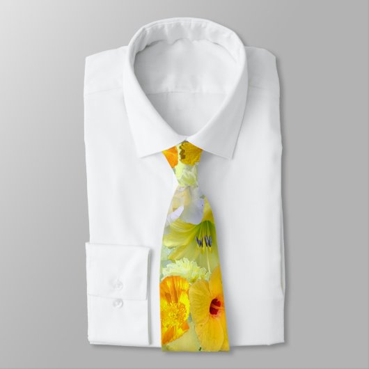Cravate Simple Collection Fleur Jaune pour Garçons d'Honne (Attaché)