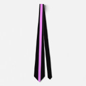 Cravate Simple Rose sur Rayures Noires (Devant)