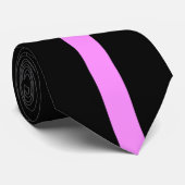 Cravate Simple Rose sur Rayures Noires (Roulé)