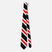 Cravate Simple Rouge Blanc et Noir Rayures Traditionnelles (Devant)