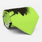 Cravate Sorcière volante parmi les étoiles à Halloween nui (Roulé)