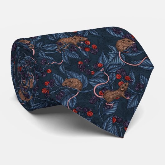 Cravate Souris et mûres sur la marine (Roulé)