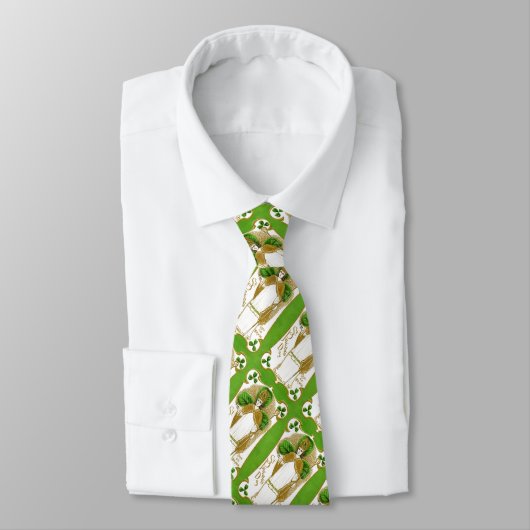 CRAVATE ST.PATRICK'S DAY SHAMROCKS VERTS ET TRINITÉ (Attaché)