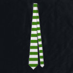Cravate STRIPES Vert n'importe quelle couleur<br><div class="desc">Bandes horizontales contre blanc. Les lignes blanches peuvent être recolorées - n'hésitez pas à jouer avec la couleur arrière - plan pour créer de nouveaux effets ! Ces cravates sont disponibles en plusieurs couleurs et deux versions par couleur - avec de larges bandes ou des bandes serrées.</div>