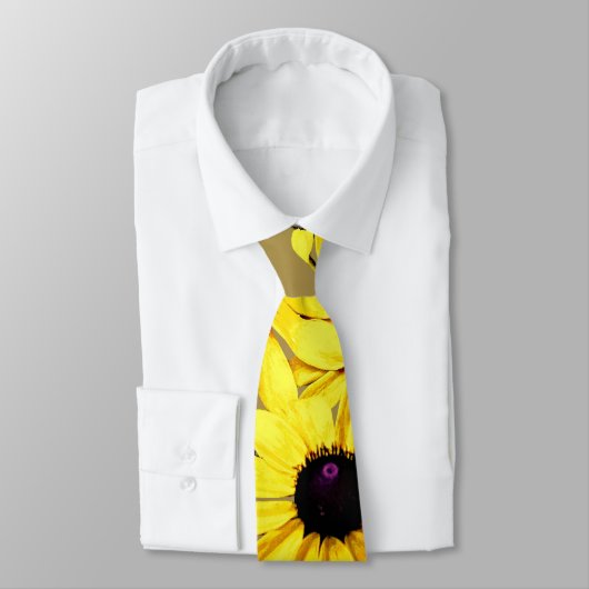 Cravate Susans aux yeux noirs dans une rangée (Attaché)