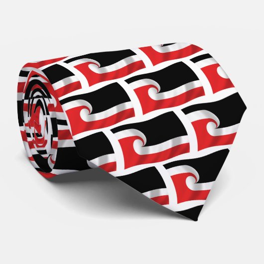 Cravate T-shirt avec drapeau du peuple Maori (Roulé)