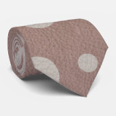 Cravate Taupe des points éparpillés sur la texture en cuir (Roulé)