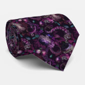 Cravate Tenture Gothique Rose Foncé avec Monogramme de Ten (Roulé)