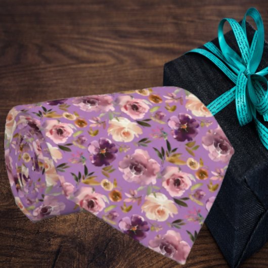 Cravate Tie à motif fleurs rose violet