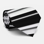 Cravate Tie à rayure noire – Accessoire moderne audacieux (Roulé)