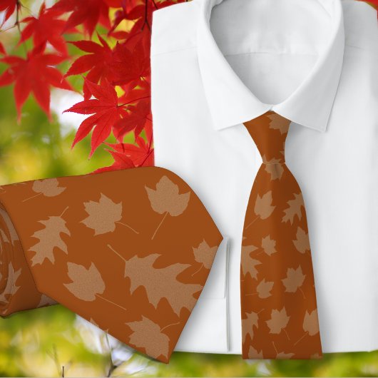 Cravate Tie motif feuilles brunes d'automne