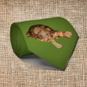 Cravate Tortue en vert olive foncé