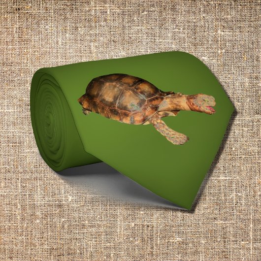 Cravate Tortue en vert olive foncé