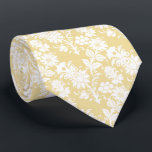 Cravate Trendy Mellow Jaune Floral Groomsmen Mariage<br><div class="desc">Cette cravate dapper groomsmen présente un motif floral blanc sur un arrière - plan jaune moelleux et tendance.</div>