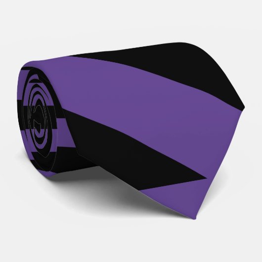 Cravate Triangle rayures en violet et noir (Roulé)