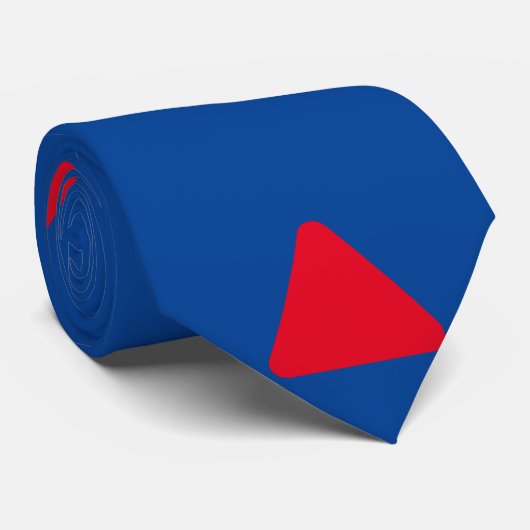 Cravate Triangle Rouge Motif Bleu Oeuvre moderne (Roulé)