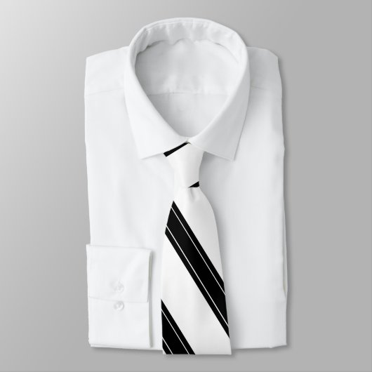 Cravate / Triple bande noire sur motif blanc (Attaché)