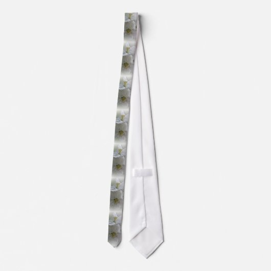 Cravate trois fleurs blanches (Dos)