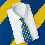 Cravate Ukraine Drapeau professionnel élégant bureau<br><div class="desc">Ukraine Drapeau professionnel et élégant cravate de bureau avec un arrière - plan motif bleu et jaune classique,  imprimé recto verso.</div>