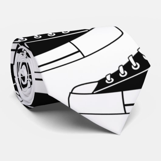 Cravate Unisex Baskets décontractés noirs (Roulé)