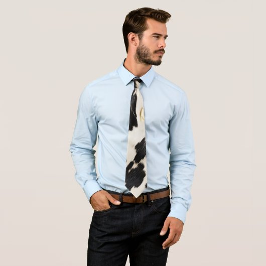 Cravate Vachette noire blanche sud-ouest (En situation)