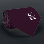 Cravate Vin Violet | Monogramme Nom Élégant | Recto Simple<br><div class="desc">Une élégante cravate unie présentant un monogramme blanc gras sur un fond pourpre foncé. Sur ce monogramme est inscrit votre prénom ou nom en lettres majuscules.</div>