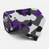 Cravate Violet foncé, gris clair et camouflage noir (Roulé)