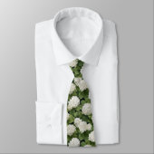 Cravate White Hydrangea Flowers with Green Leaves Pattern (Attaché)