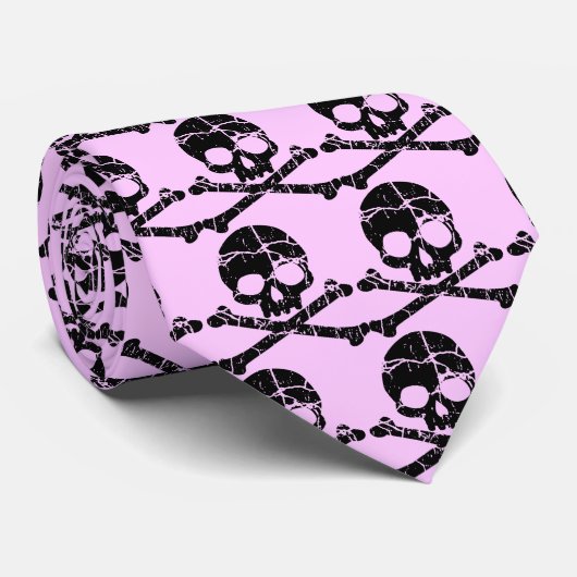 Cravate Worn Pink Skull and Crossbones (Roulé)