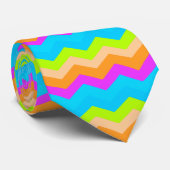 Cravate Zigzag au néon d'arc-en-ciel (Roulé)
