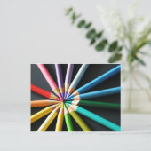 Crayons colorés - Carte postale (Debout devant)