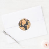 Crazy Old Birb Raven Ronde Sticker (Envelop)