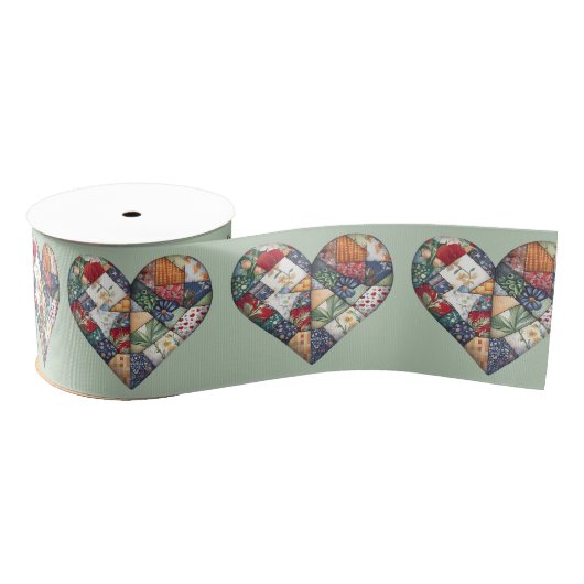 Crazy Quilt Heart Design op Sage Green Grosgrain Lint (Spoel)