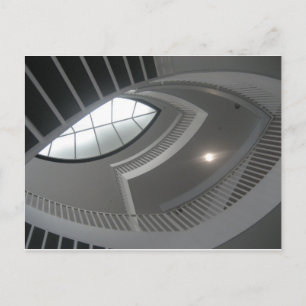 Crazy Staircase die naar boven kijkt Briefkaart