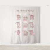 Cream and Maroon Wedding Seating Chart Fabric Wandkleed (Voorkant)