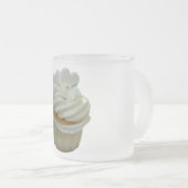 Cream cupcake met mok van hartenglas (Voorkant rechts)