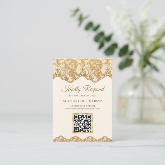 Cream Gold Foil Lace QR Code RSVP Weduwwebsite Informatiekaartje (Staand voorkant)