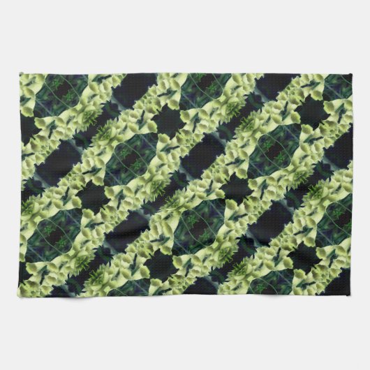 Creamy Foxglove Flower Abstract Pattern Theedoek (Horizontaal)