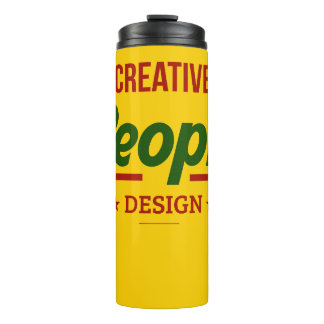 Creatieve mensen ontwerpen thermosbeker