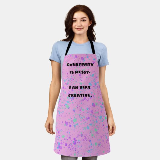 Creativiteit is Messy. Funny Pink Schort (Gedragen)