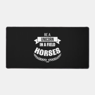 Créatures mythiques de licorne de cheval Poney Lic