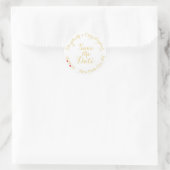 Creëer Elegant Wit Goud Bruiloft Save the Date Ronde Sticker (Tas)